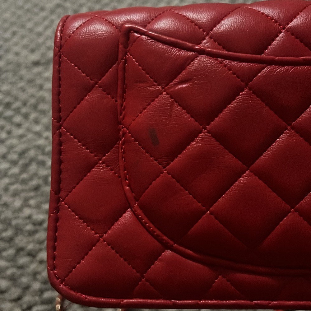 Red Quilted Chain Crossbody Bag - Picture 5 of 5